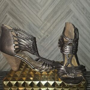 Seychelles Strappy Leather Heels – Metallic Taupe